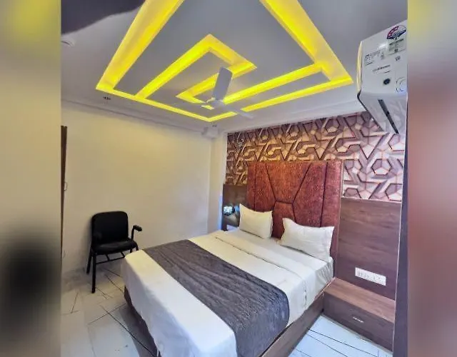 Hotel Lotus Pink Ahmedabad
